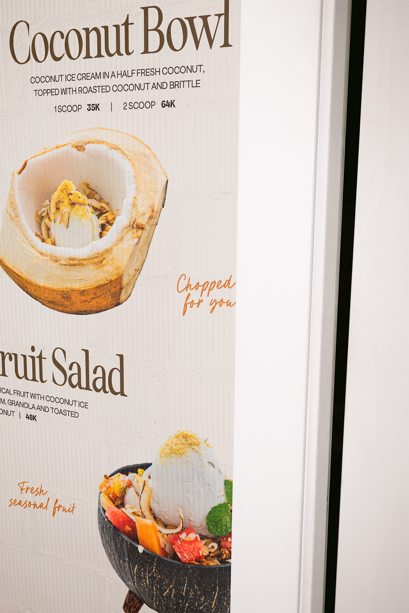Gestaltung der Speisekarte für den Tukies Coconut Shop — Indigo Estudio Mallorca